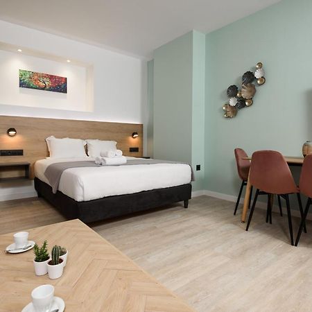 Crossroads Athens By Yha Apartment Exterior photo